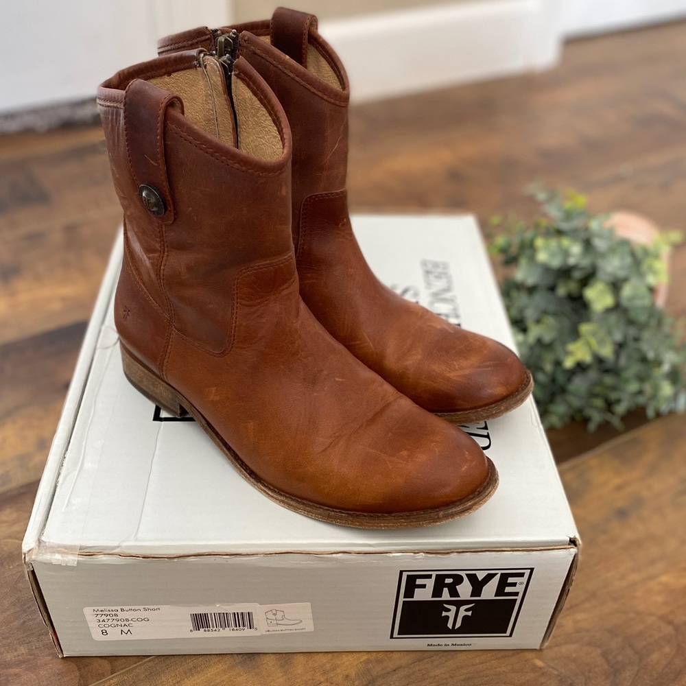 FRYE Melissa Button Short